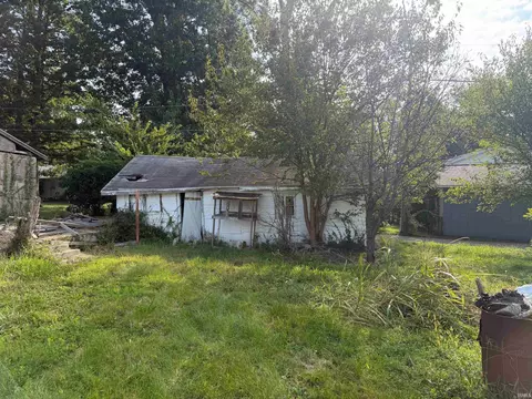 522 U St, Bedford, IN 47421