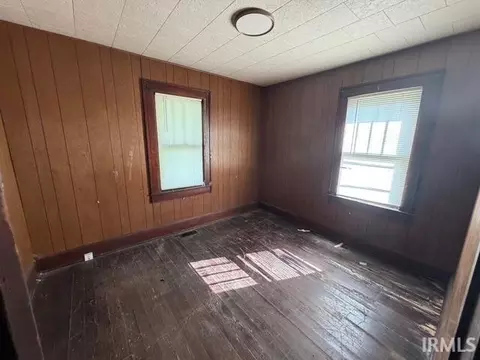 Bedroom - 1919 14th St, Bedford, IN 47421 photo 2 of 2