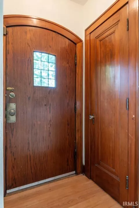 Entry Way - 603 Eagleson Ave, Bloomington, IN 47401 photo 2 of 6