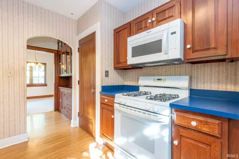 Kitchen - 603 Eagleson Ave, Bloomington, IN 47401 photo 3 of 3