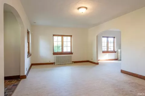 Living - 603 Eagleson Ave, Bloomington, IN 47401 photo 1 of 3
