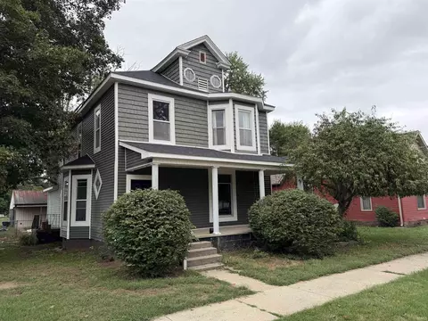 320 W Main St, Worthington, IN 47471