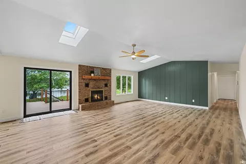 Living - 52105 Arrowhead Cir, Granger, IN 46530 photo 1 of 8