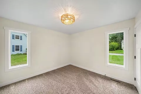 Bedroom - 52105 Arrowhead Cir, Granger, IN 46530 photo 2 of 5