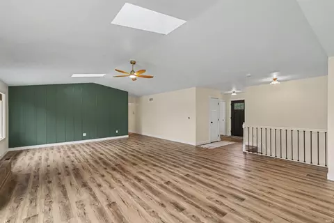 Living - 52105 Arrowhead Cir, Granger, IN 46530 photo 2 of 8