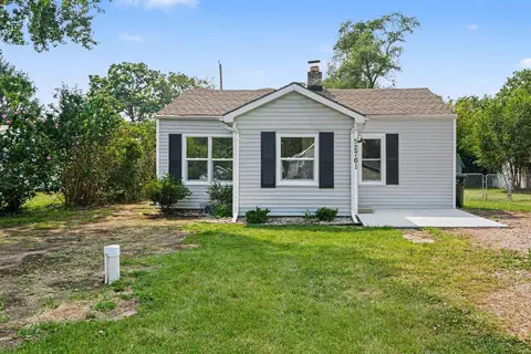52761 Marks St, South Bend, IN 46637