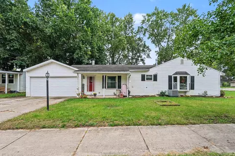 2422 N Main St, Mishawaka, IN 46545