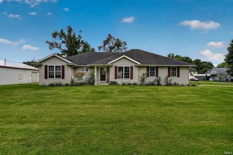 1225 W Rogers St, Osceola, IN 46561