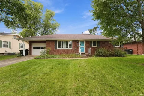 2536 Whitehall Dr, Lafayette, IN 47909