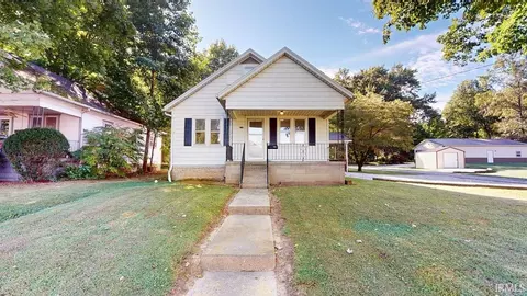 116 N Sycamore St, Huntingburg, IN 47542