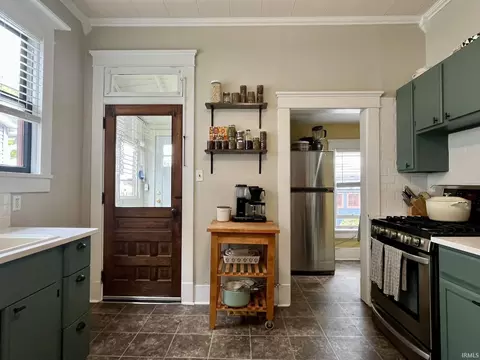 Entry Way - 79 W 3rd St, Peru, IN 46970 photo 3 of 4