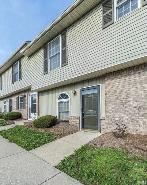 644 S Sherwood Dr, Bloomington, IN 47401