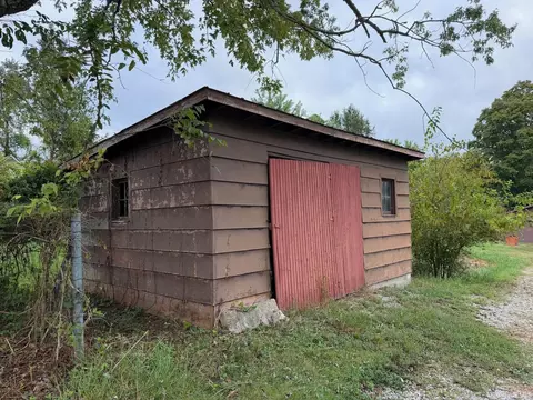 Exterior - 2959 Lawrenceport Rd, Mitchell, IN 47446 photo 13 of 14