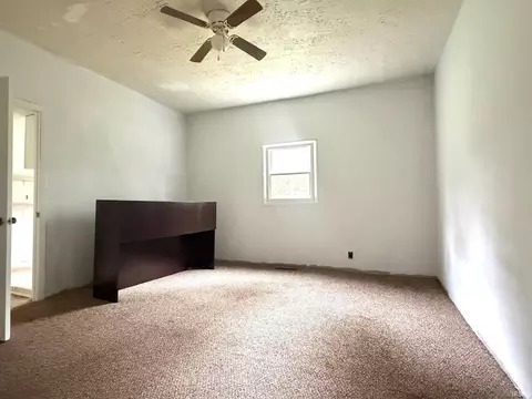 Bedroom - 2959 Lawrenceport Rd, Mitchell, IN 47446 photo 3 of 3
