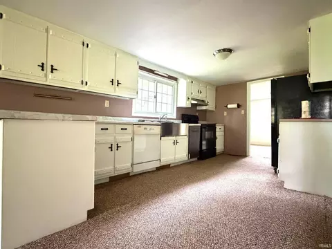 Kitchen - 2959 Lawrenceport Rd, Mitchell, IN 47446 photo 1 of 2