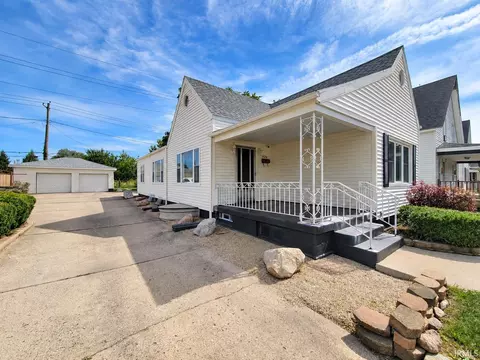 426 Kosciuszko St, South Bend, IN 46619