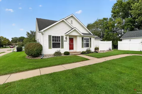 1510 Peachtree Ln, Mishawaka, IN 46545