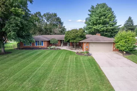 8819 Fortuna Way, Fort Wayne, IN 46815