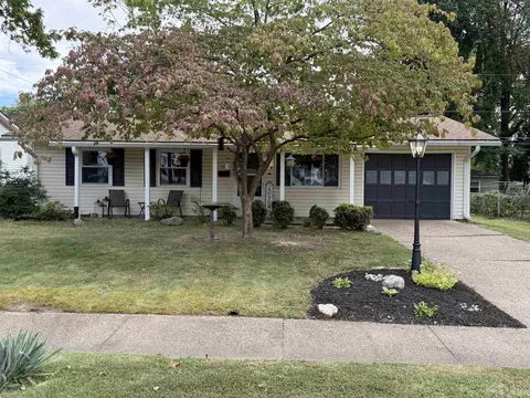 312 Greenleaf Dr, Evansville, IN 47710