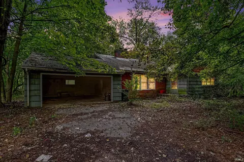 51200 Lilac Rd, South Bend, IN 46628