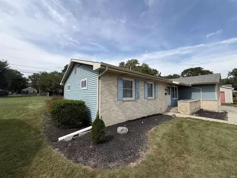 2109 Chochtimar Trl, Fort Wayne, IN 46808