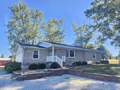 12505 Petersburg Rd, Evansville, IN 47725