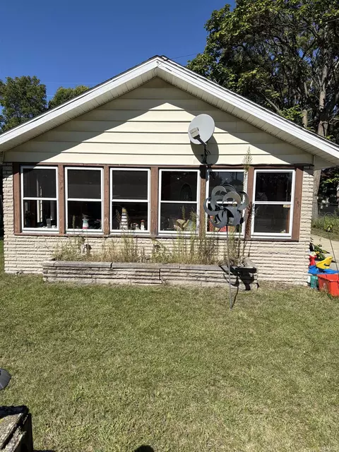 414 W Marion St, Mishawaka, IN 46545