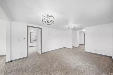 Living - 307 E Covell St, Garrett, IN 46738 photo 3 of 4