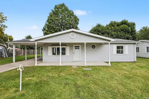 708 W Superior St, Osceola, IN 46561