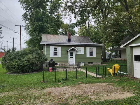 467 E Franklin St, Berne, IN 46711