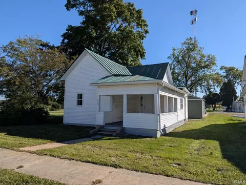533 N Meridian St, Redkey, IN 47373