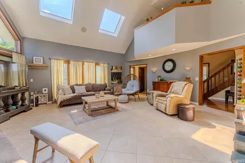 Living - 660 Lems Way, Wabash, IN 46992 photo 1 of 4