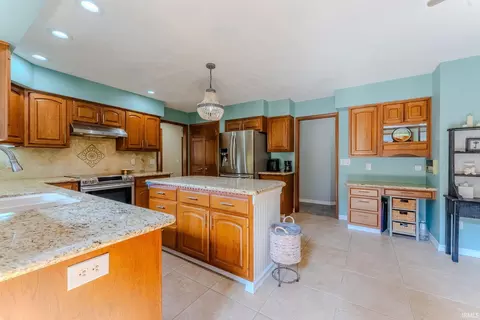 Kitchen - 660 Lems Way, Wabash, IN 46992 photo 3 of 7