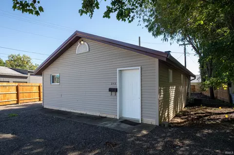 211 E South St, Argos, IN 46501