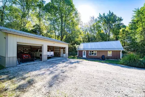7654 E Bill Smith Dr, Martinsville, IN 46151