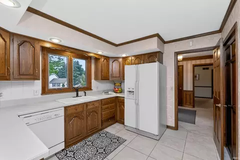 Kitchen - 51200 Pheasant Run Dr, Granger, IN 46530 photo 3 of 4
