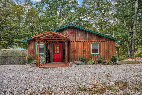 18498 Riviera Ln, Shoals, IN 47581