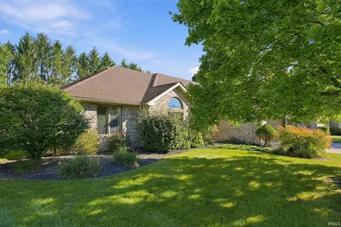 5600 W Sun Point Dr, Muncie, IN 47304