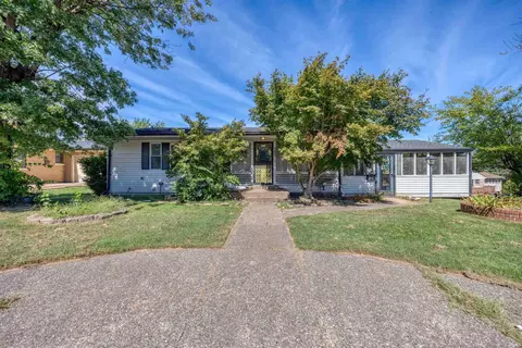502 Linnwood Ave, Sellersburg, IN 47172