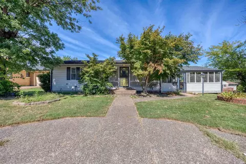 502 Linnwood Ave, Sellersburg, IN 47172