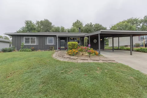 206 S Center St, Princeton, IN 47670