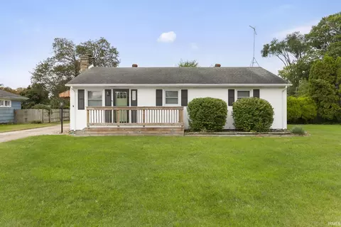 54525 28th St, South Bend, IN 46635