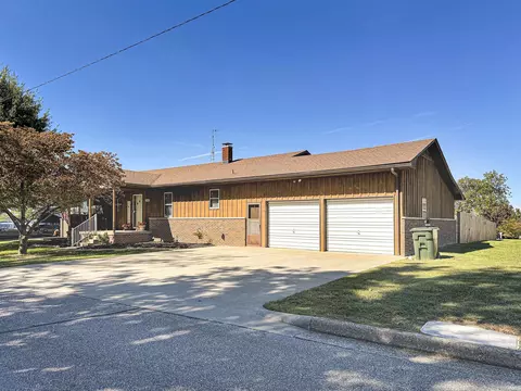 Exterior - 110 E 32nd St, Jasper, IN 47546 photo 3 of 9