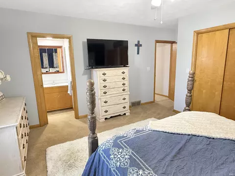 Bedroom - 110 E 32nd St, Jasper, IN 47546 photo 3 of 7