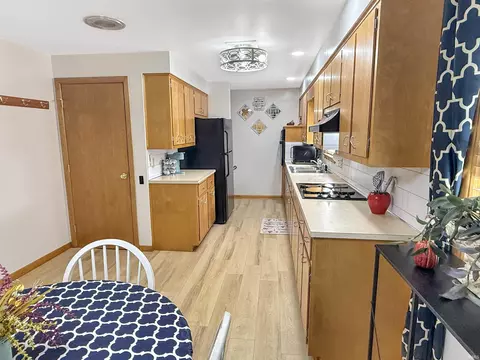 Kitchen - 110 E 32nd St, Jasper, IN 47546 photo 2 of 7