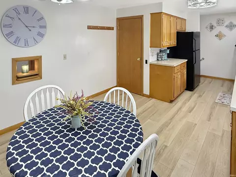 Dining - 110 E 32nd St, Jasper, IN 47546 photo 1 of 2