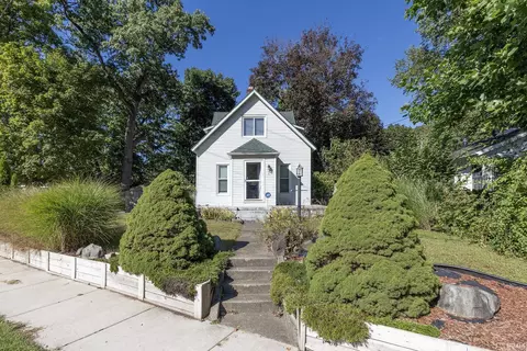 206 W Simonton St, Elkhart, IN 46514