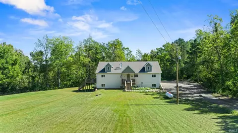 16412 Redwood Rd, Culver, IN 46511