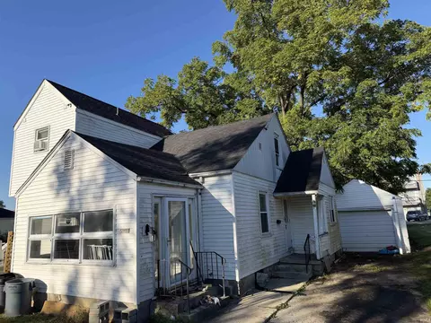 2213 N Hollywood Ave, Muncie, IN 47304