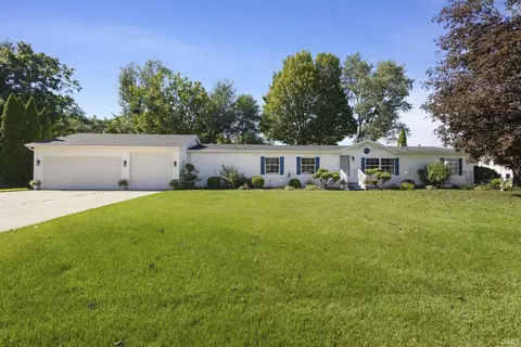 55899 Coyle Ct, Mishawaka, IN 46545